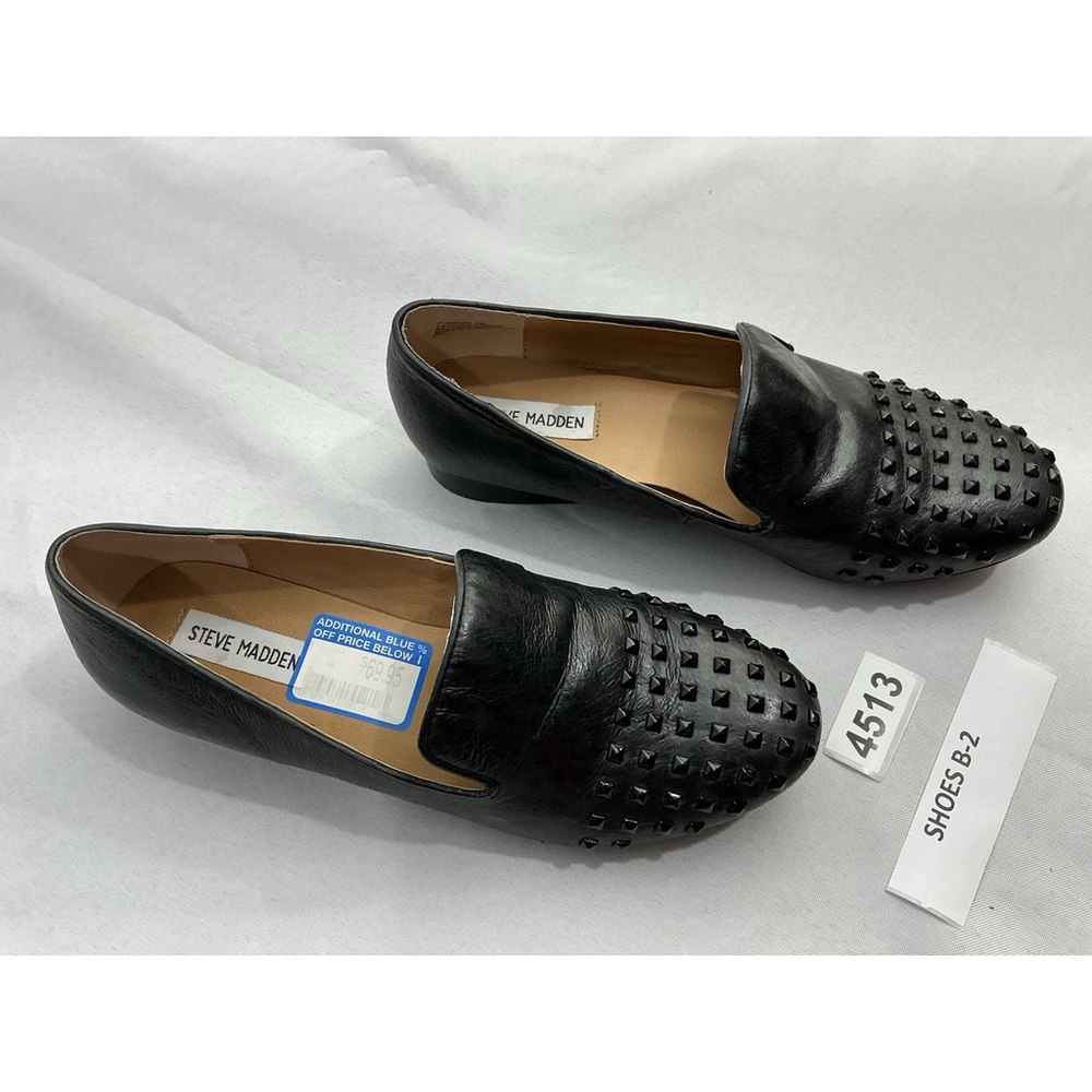 Womans Steve Madden Henri Slip On Flat Loafer 8 M Black Stud Accents - Picture 2 of 7